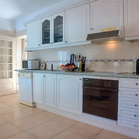 Vale Do Garrao Sleeps 9 Pool Wifi Вилла *