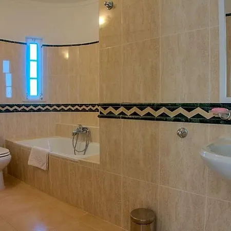 Vale Do Garrao Sleeps 9 Pool Wifi فيلة